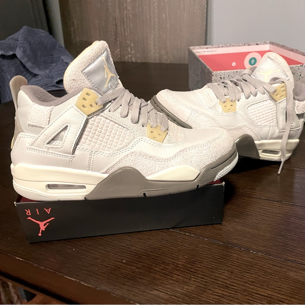 Jordan 4 Retro size 6 youth NIB